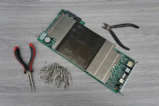 BC-250: Old Mining Board to Quite Capable Gaming SBC