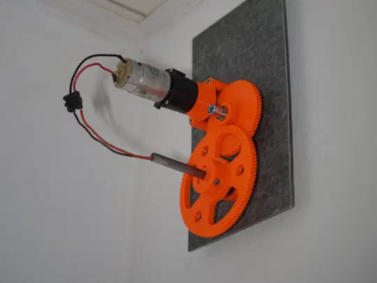 A Cheap DIY Antenna Rotator for my HF Active Loop